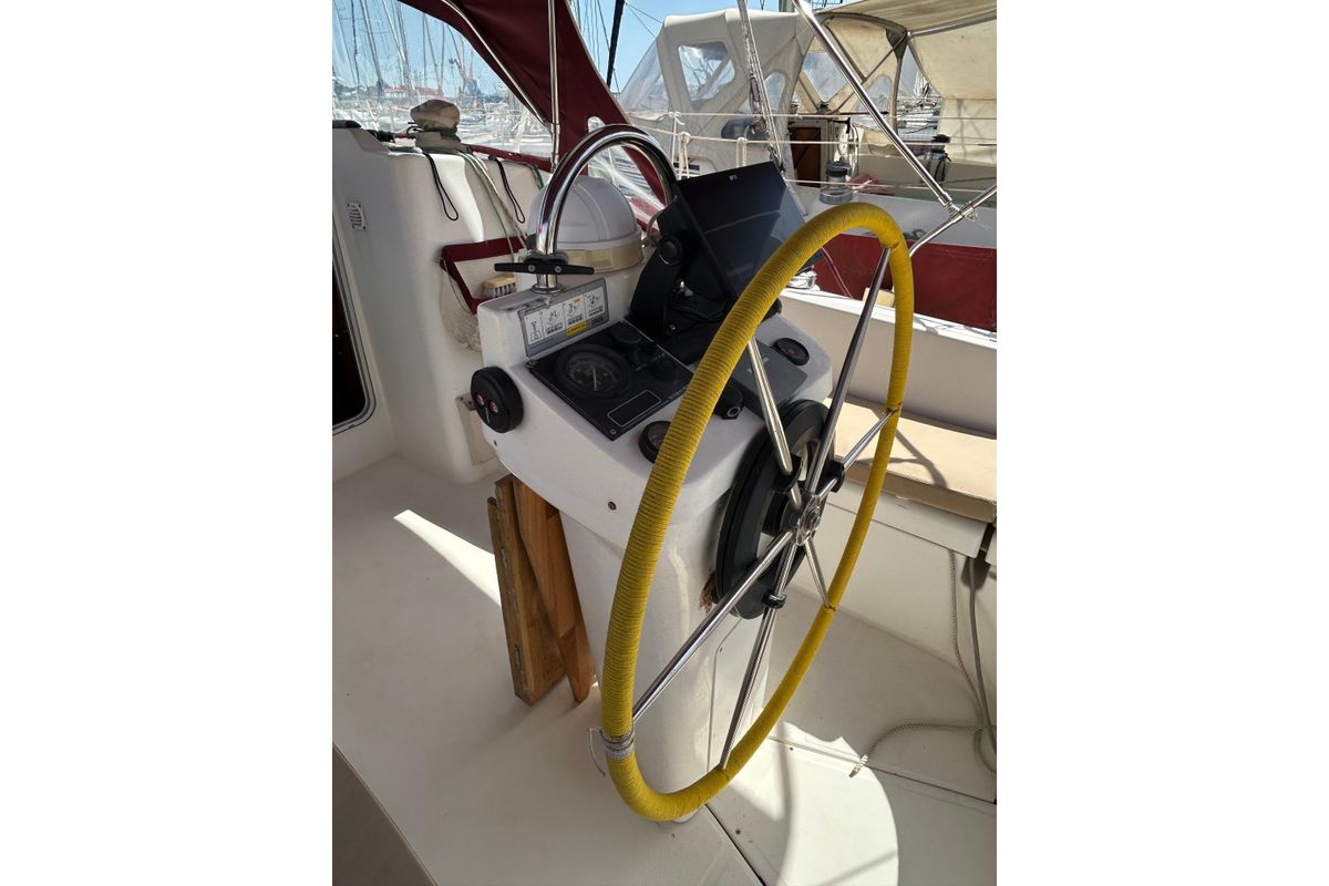 2000 Beneteau Oceanis Clipper 311