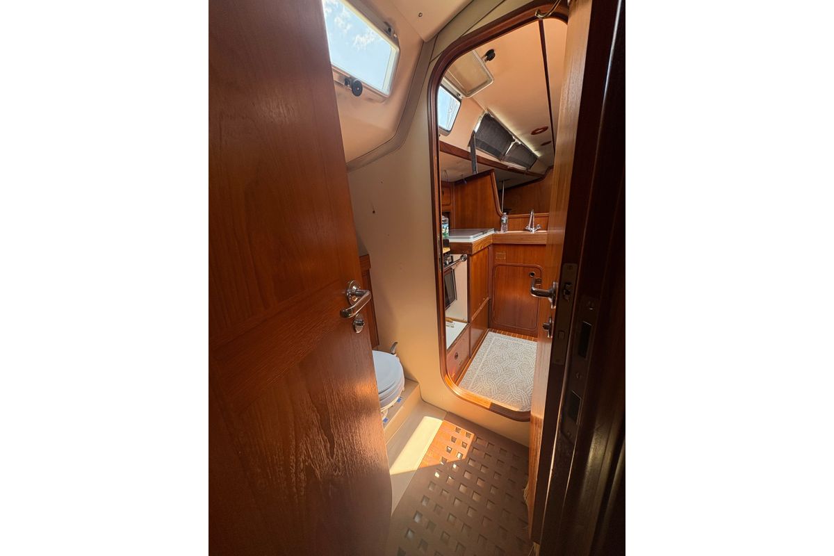 1985 Beneteau First 435