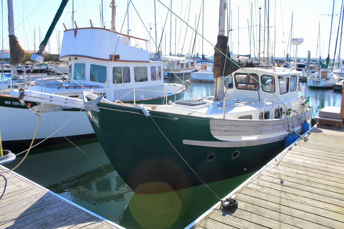 1972 Fisher 30