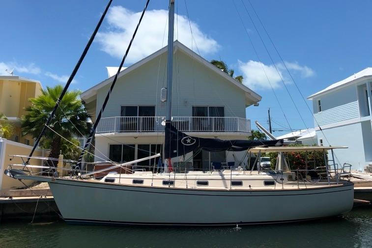 1988 Island Packet 38 Boats