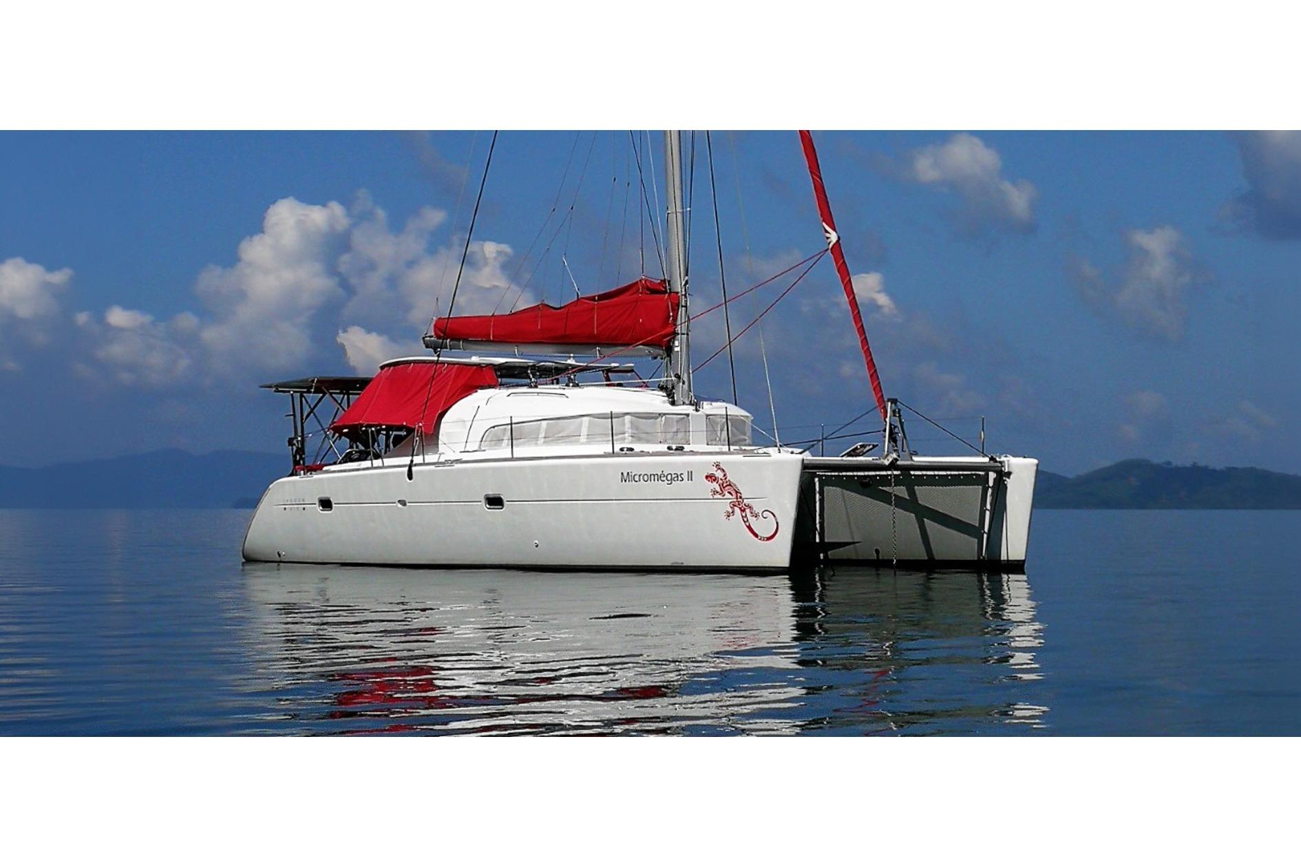 2005 Lagoon 410 S2
