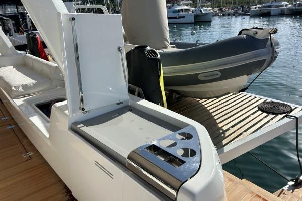 2023 Lagoon Seventy 7