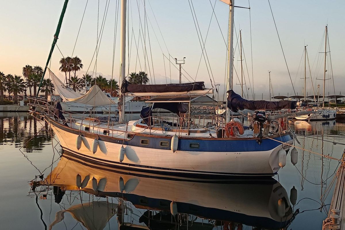 1982 Vagabond 42