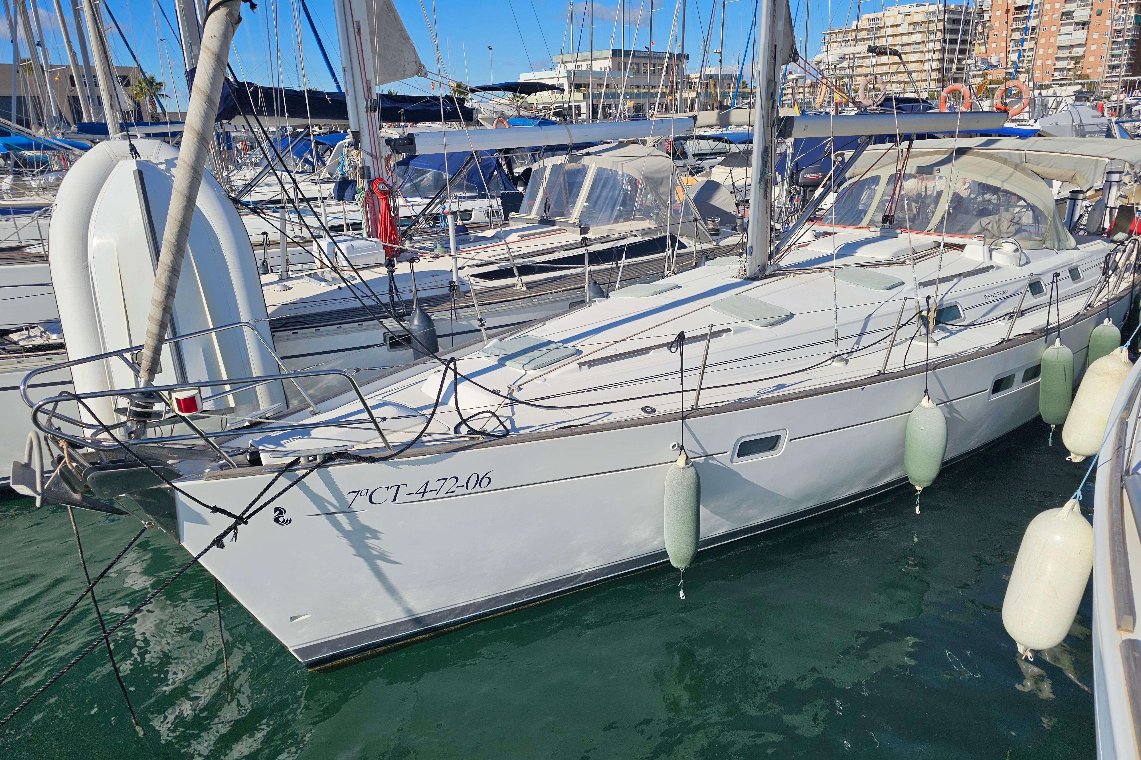 1999 Beneteau Oceanis Clipper 411 Boats