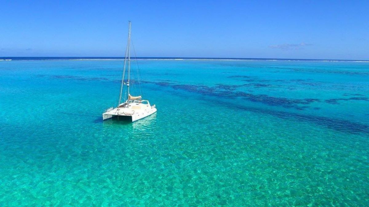 2000 Voyage Yachts 430 for sale in Freeport, Bahamas 43 ft