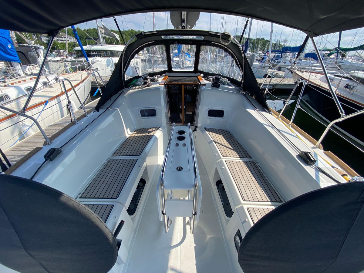 2023 Jeanneau Sun Odyssey 349