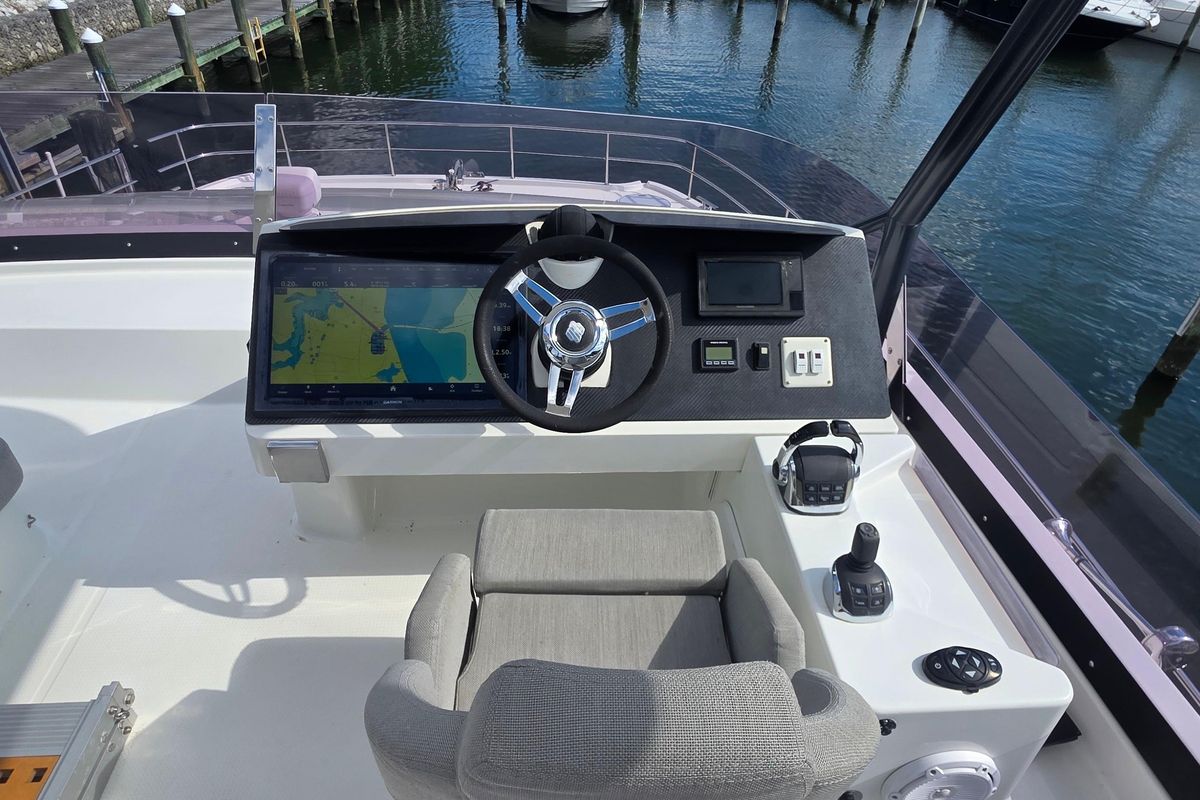 2018 Fountaine Pajot Motor Yacht 44