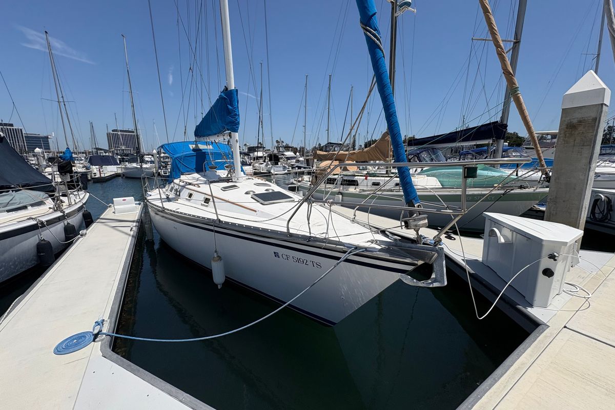 1984 Hunter 34