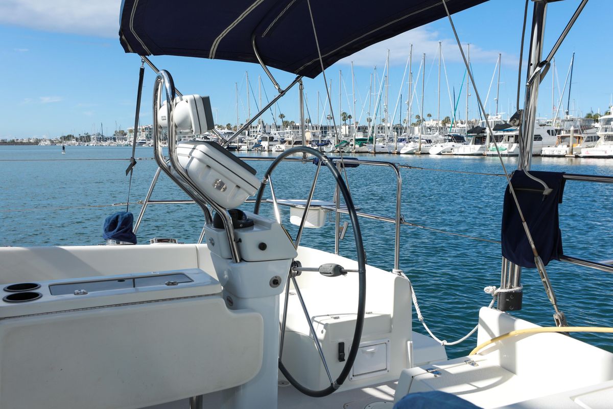 2010 Catalina 375