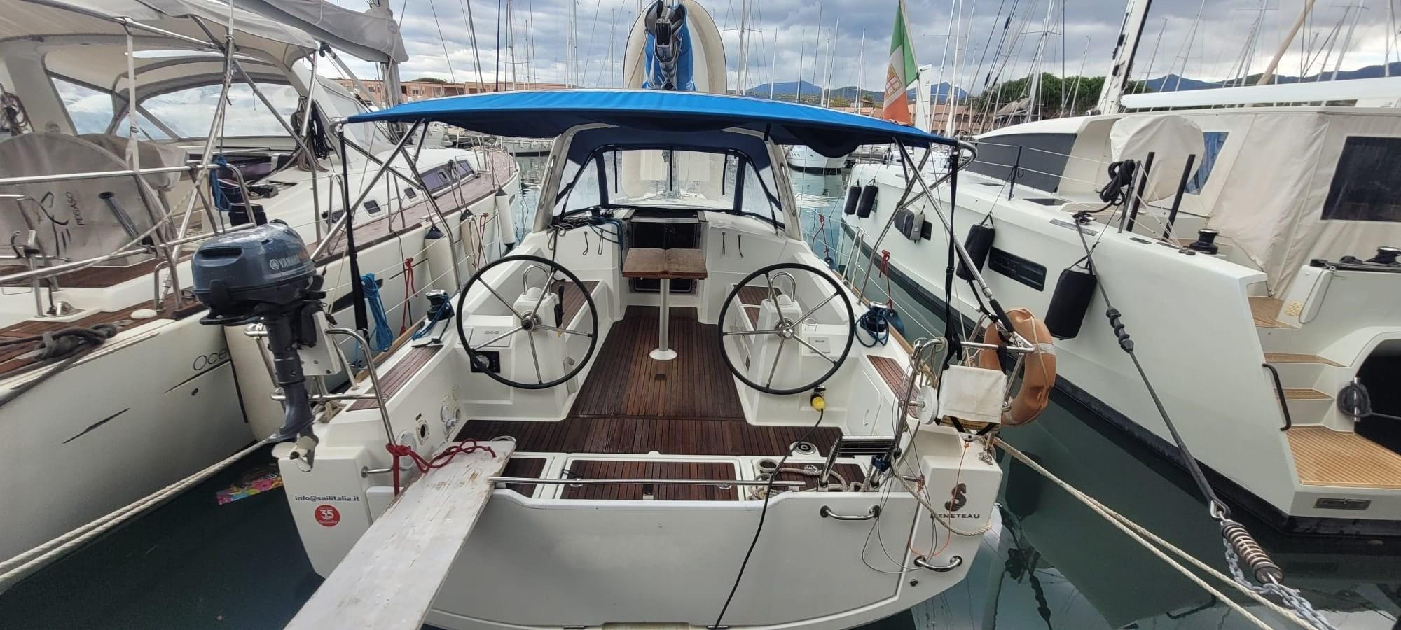 2017 Beneteau Oceanis 35.1 for sale in Messina, Italy