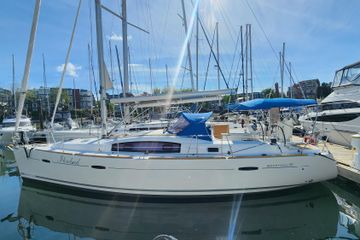 2010 Beneteau Oceanis 40 Boats