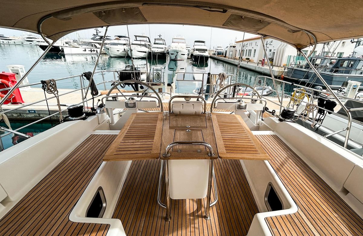 2016 Jeanneau 57