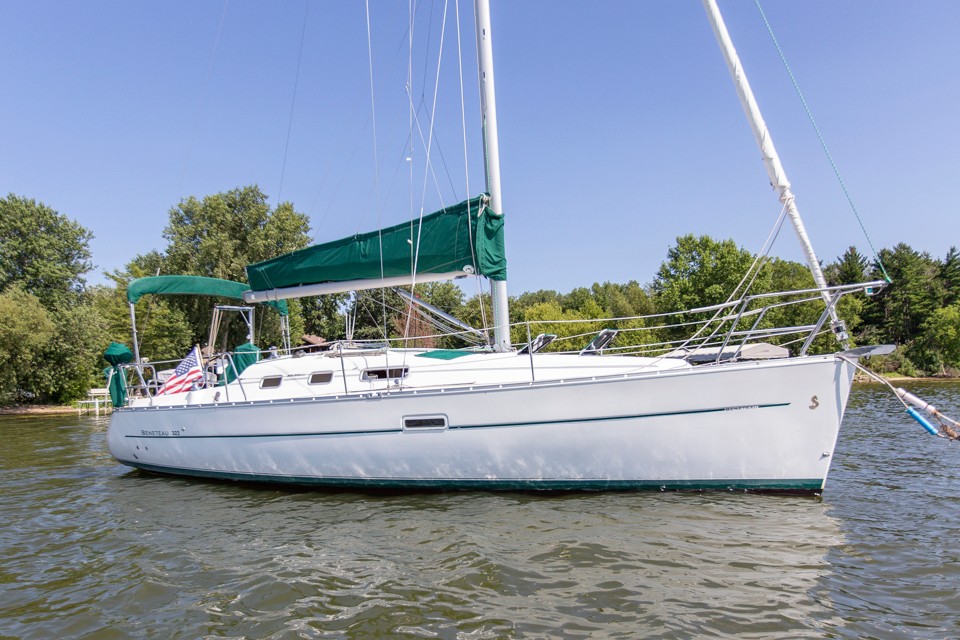 2006 Beneteau Oceanis 323