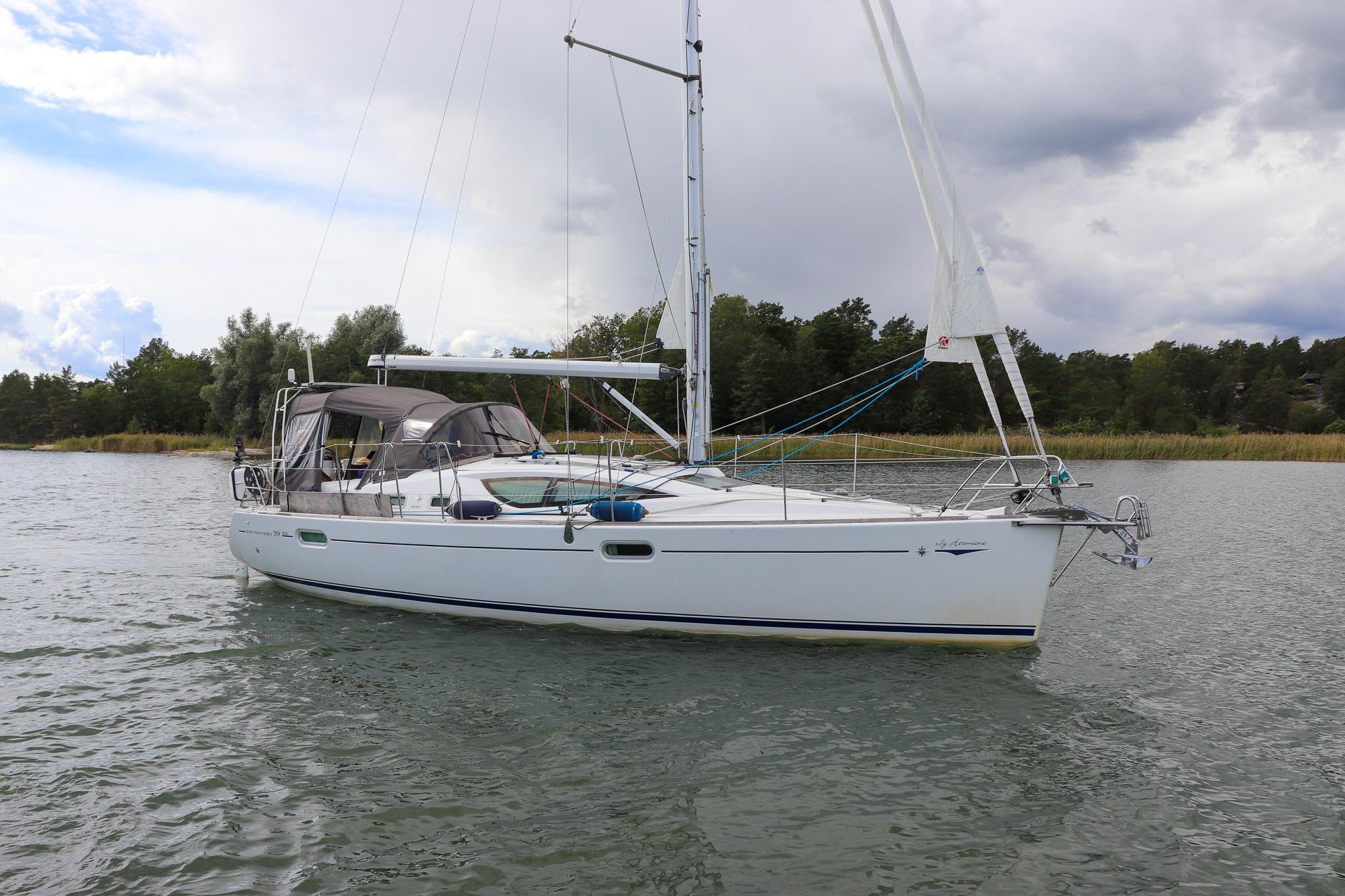 2009 Jeanneau Sun Odyssey 39 DS Boats