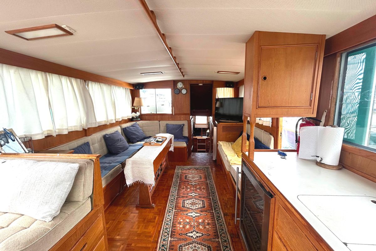 1983 Grand Banks 42 Classic