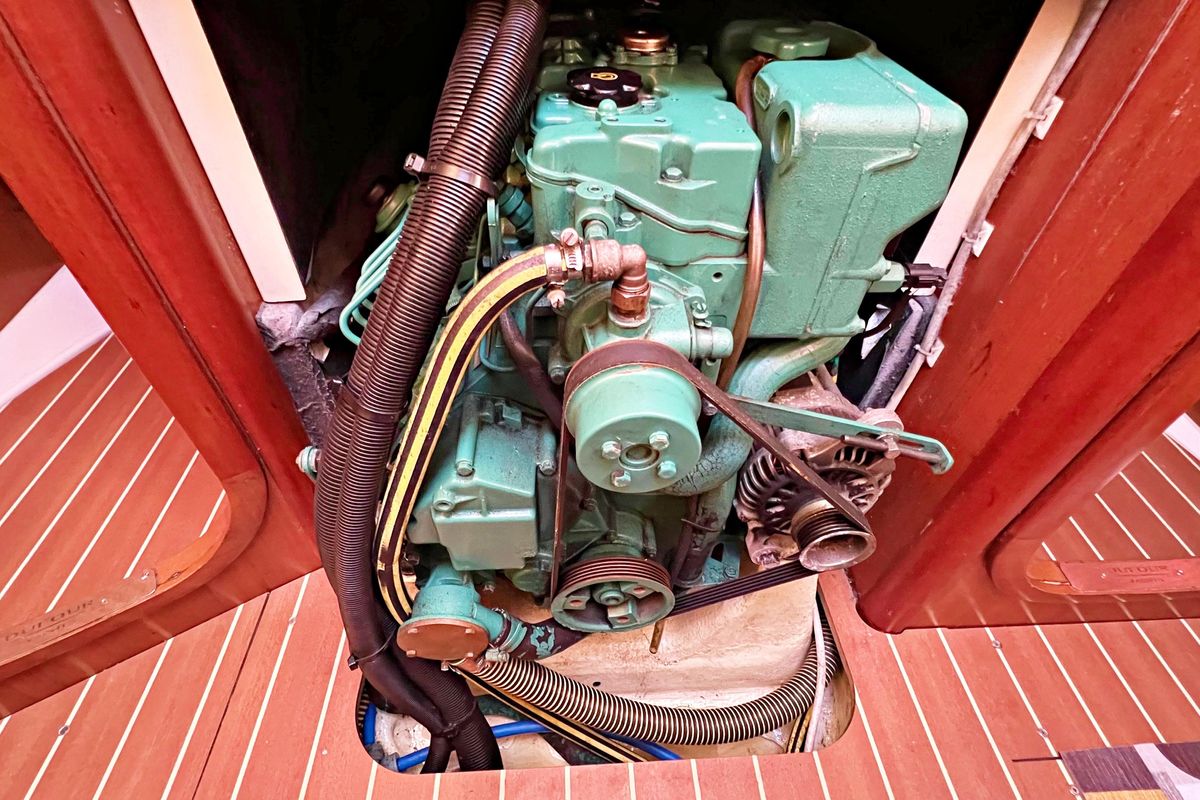 2005 Dufour 40 Performance