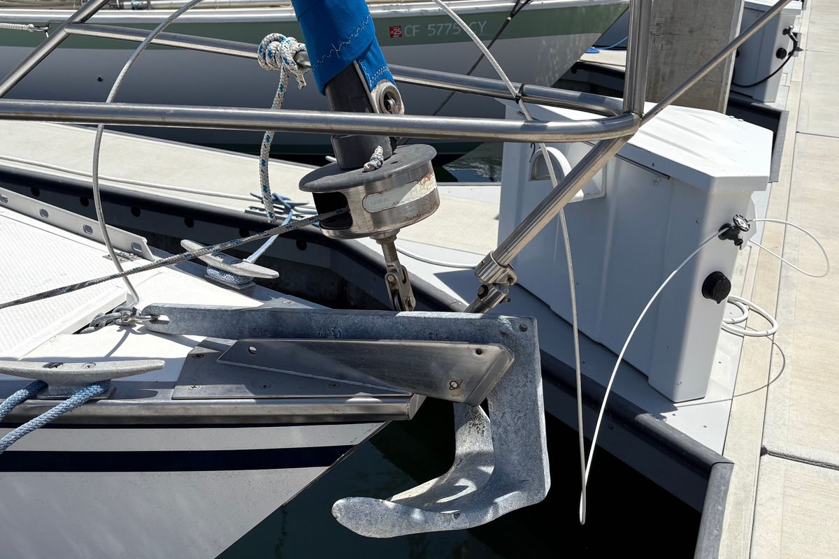 1984 Hunter 34