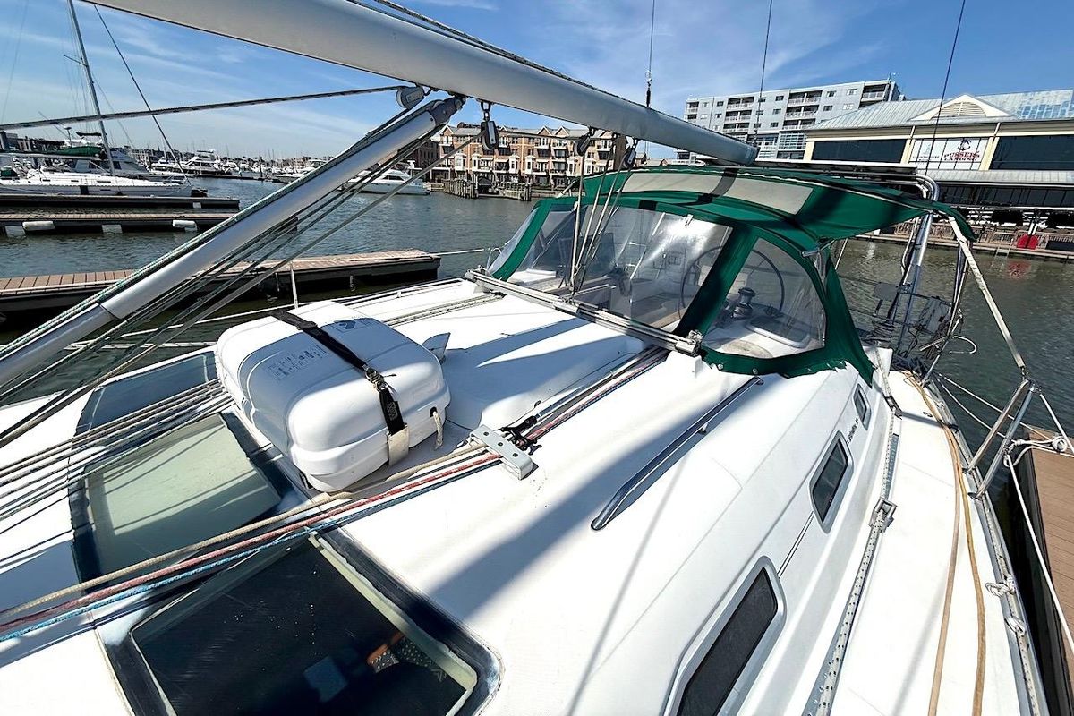 2003 Beneteau 393