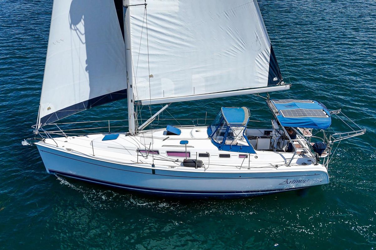 2007 Hunter 38