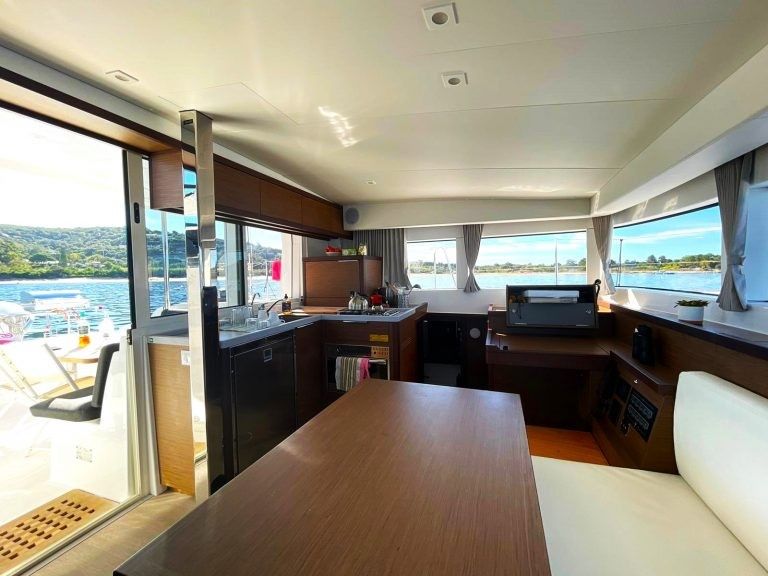 2022 Lagoon 40