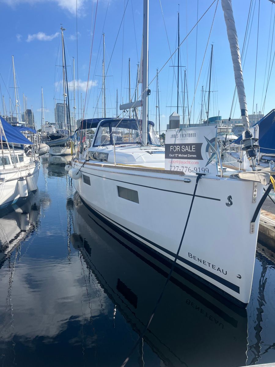 2019 Beneteau Oceanis 38.1