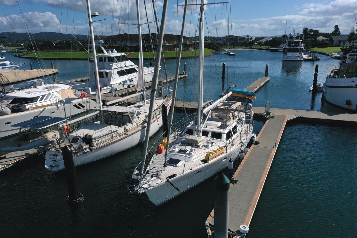 1994 Oyster 55 for sale in One Tree Point, New Zealand 55 ft