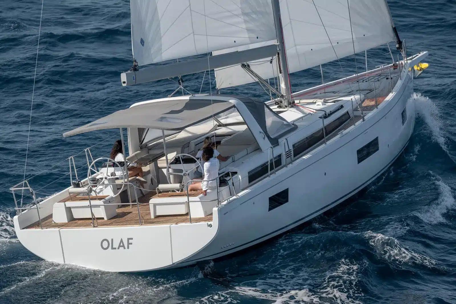 2026 Beneteau Oceanis Yacht 54