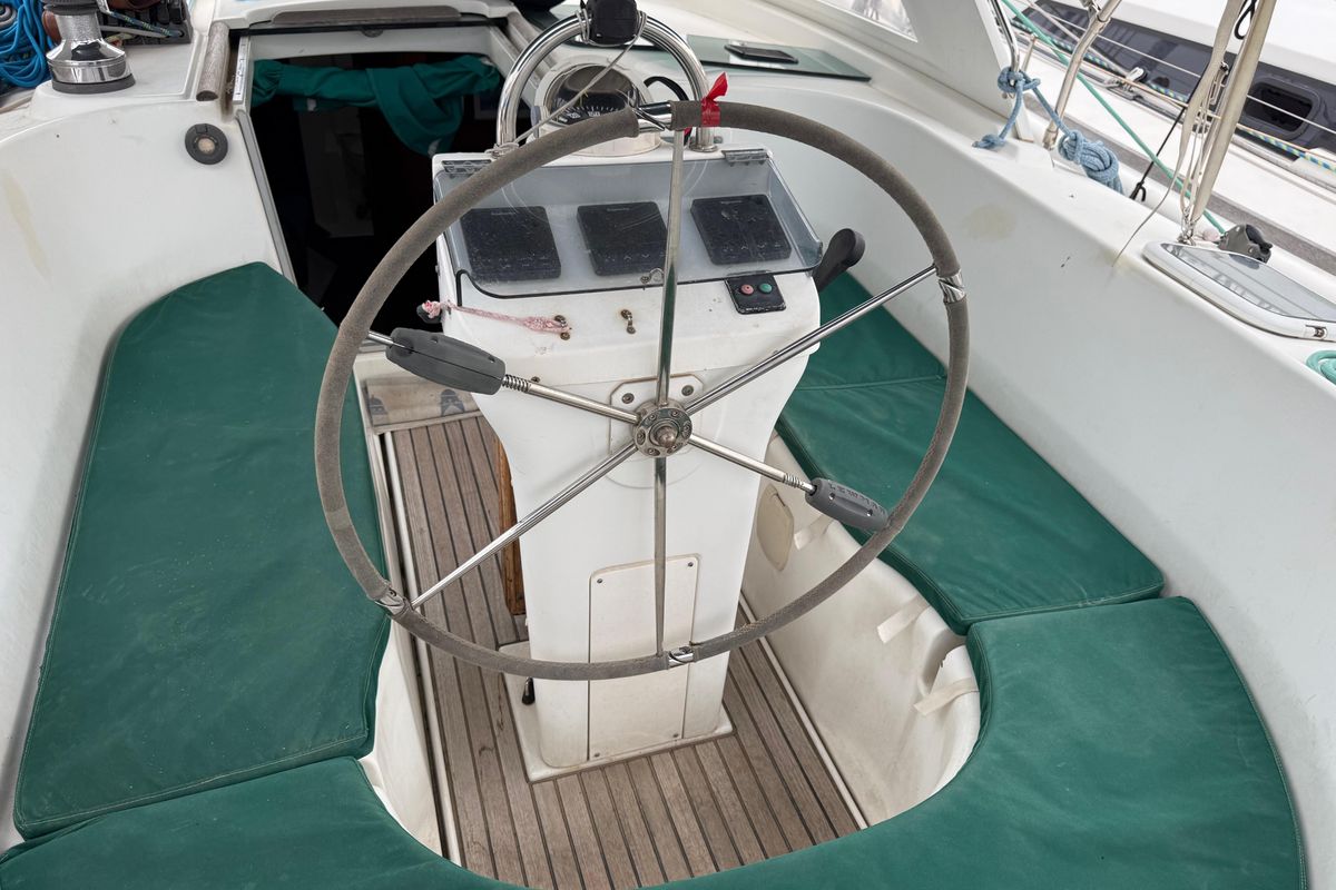 2002 Beneteau Oceanis 40 CC