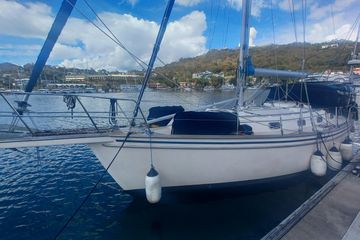 1988 Island Packet 38 Boats