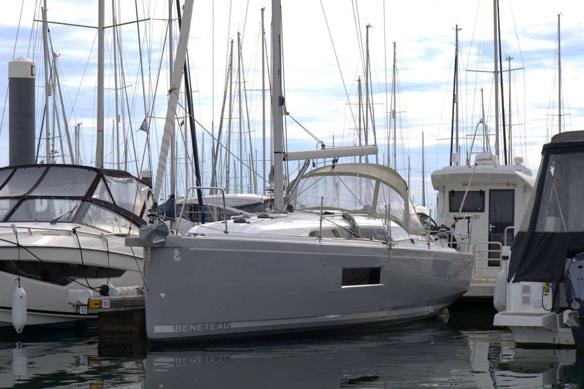 2023 Beneteau Oceanis 30.1