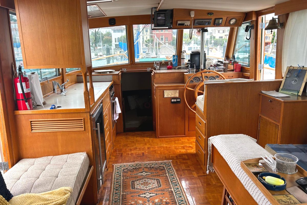 1983 Grand Banks 42 Classic