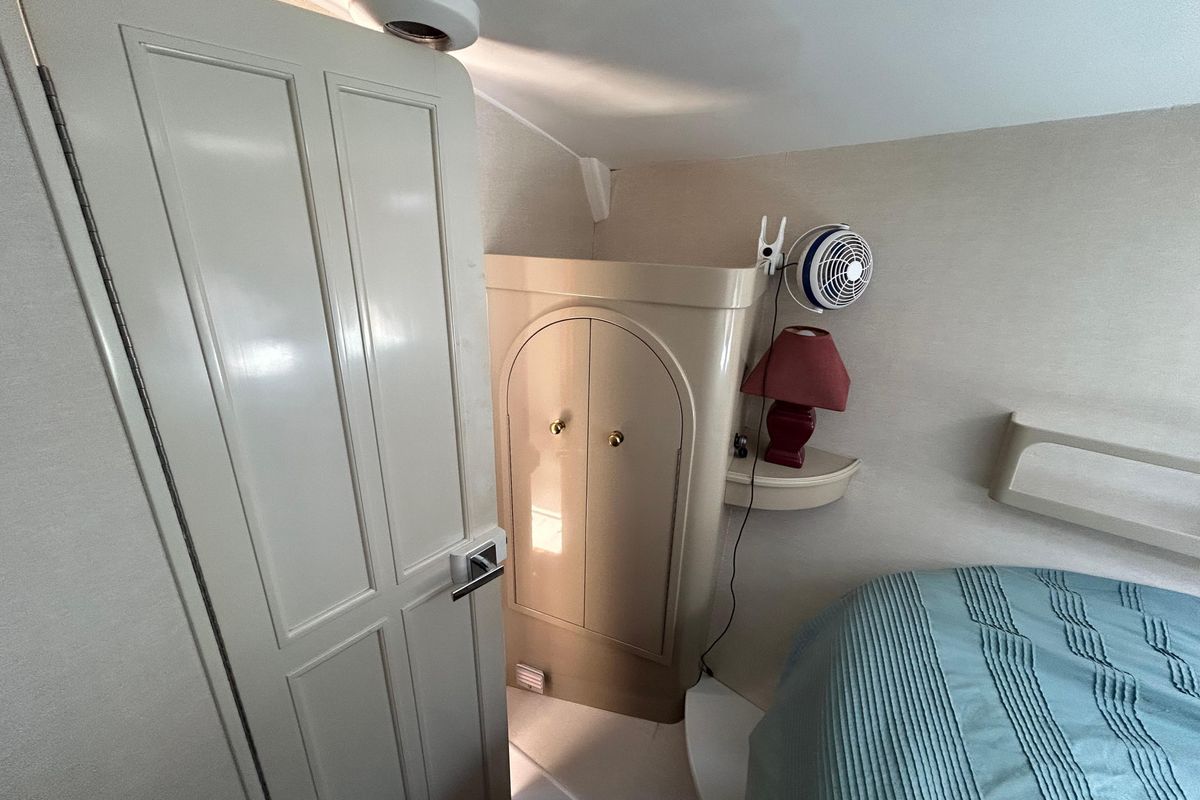 1999 Custom Angelina 59' Caroff Duflot