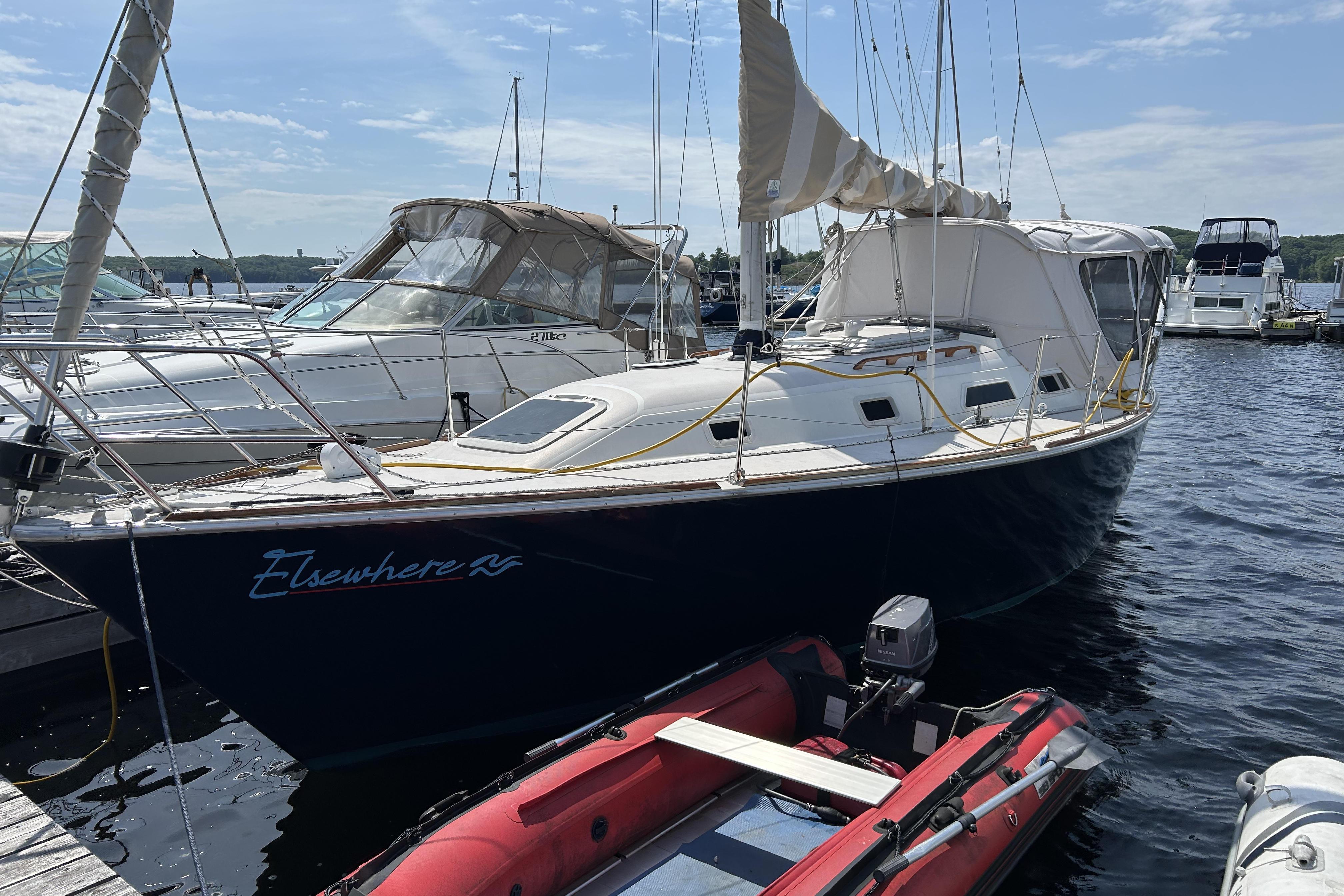 1987 Pearson 31 for sale in Parry Sound, Ontario, Canada