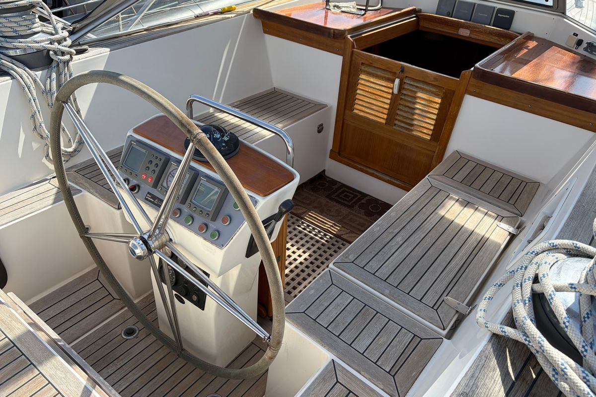 2004 Hallberg-Rassy 53