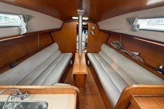 1986 Beneteau First 305
