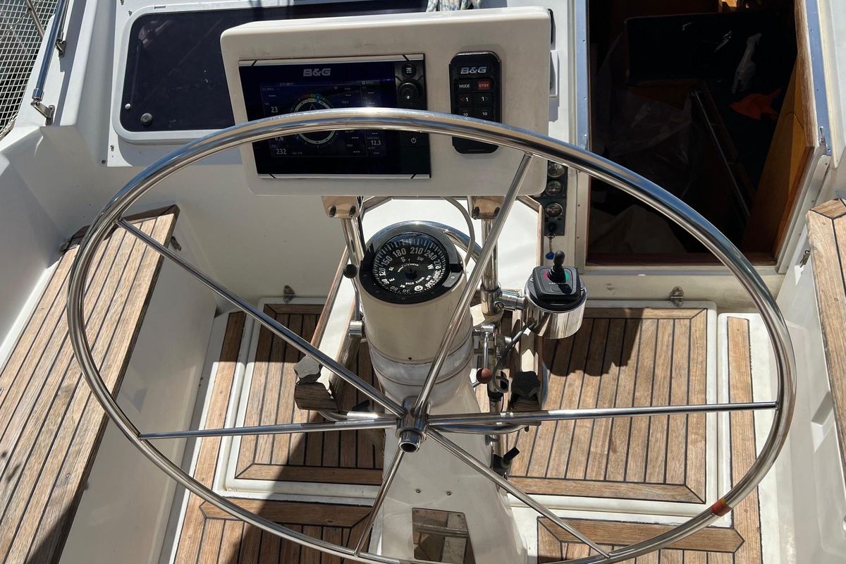 1992 Ferretti Yachts Altura 41