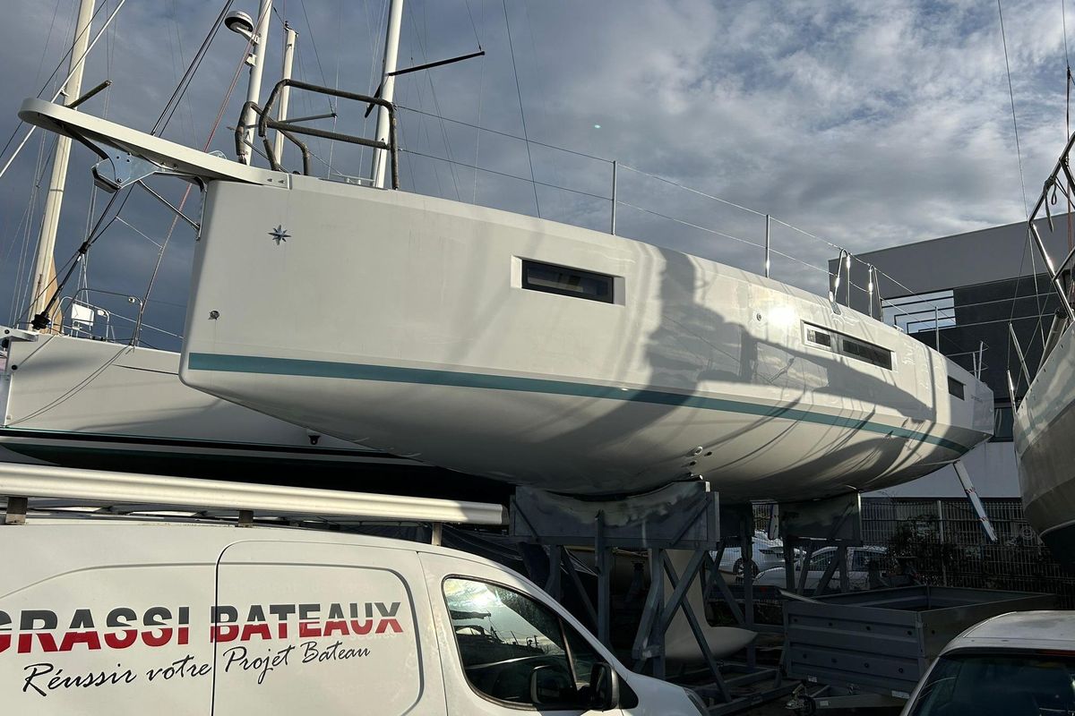 2025 Jeanneau Sun Odyssey 410 for sale in La Rochelle, Charente-Maritime, France