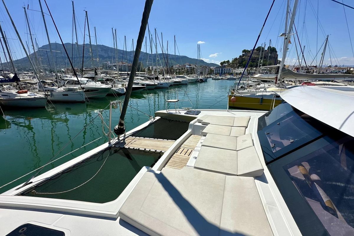 2024 Aventura 45