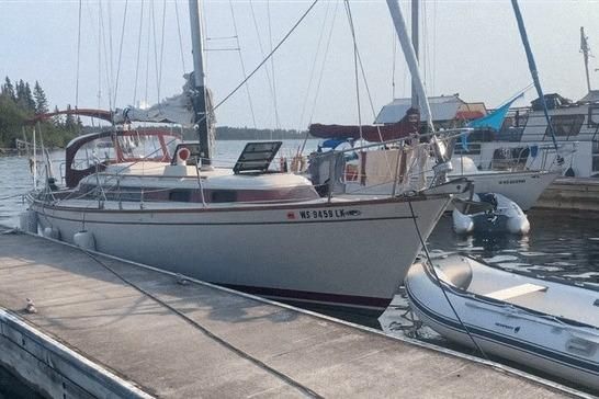 1981 Pearson 323
