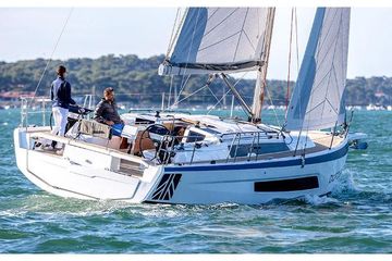 2024 Dufour 37 Boats