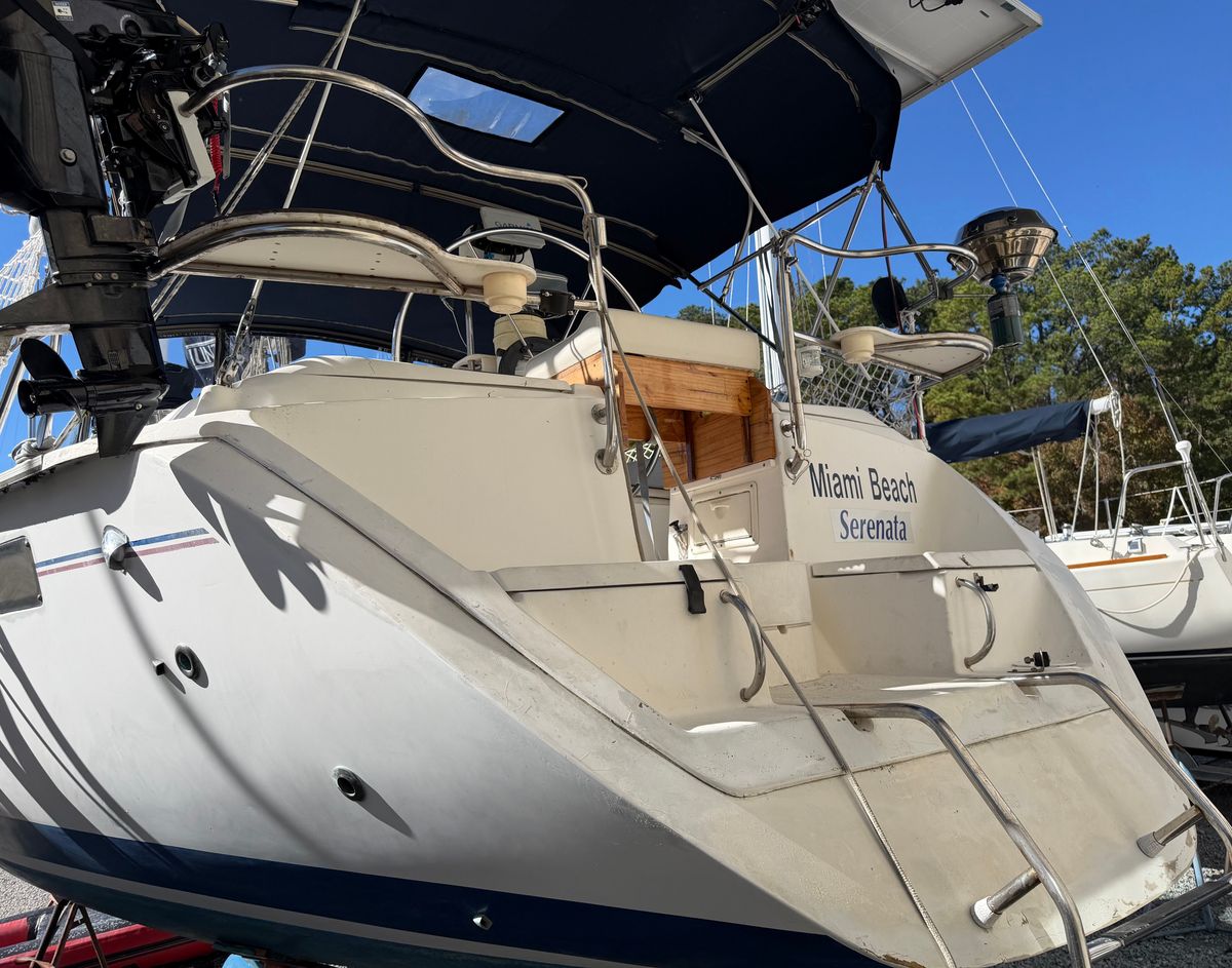 1996 Hunter 37.5