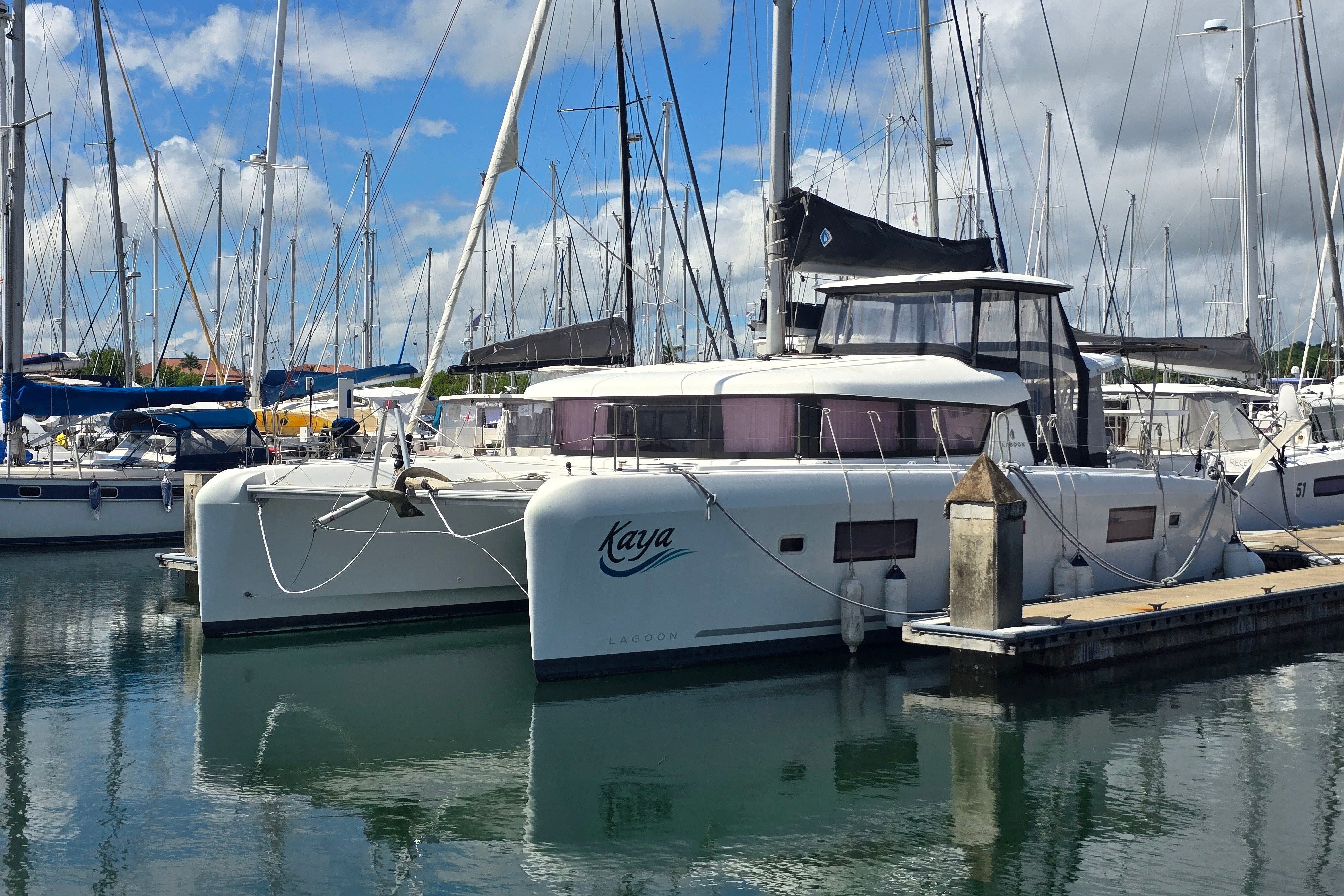 2021 Lagoon 42 for sale in Fuerte Sherman, Panama