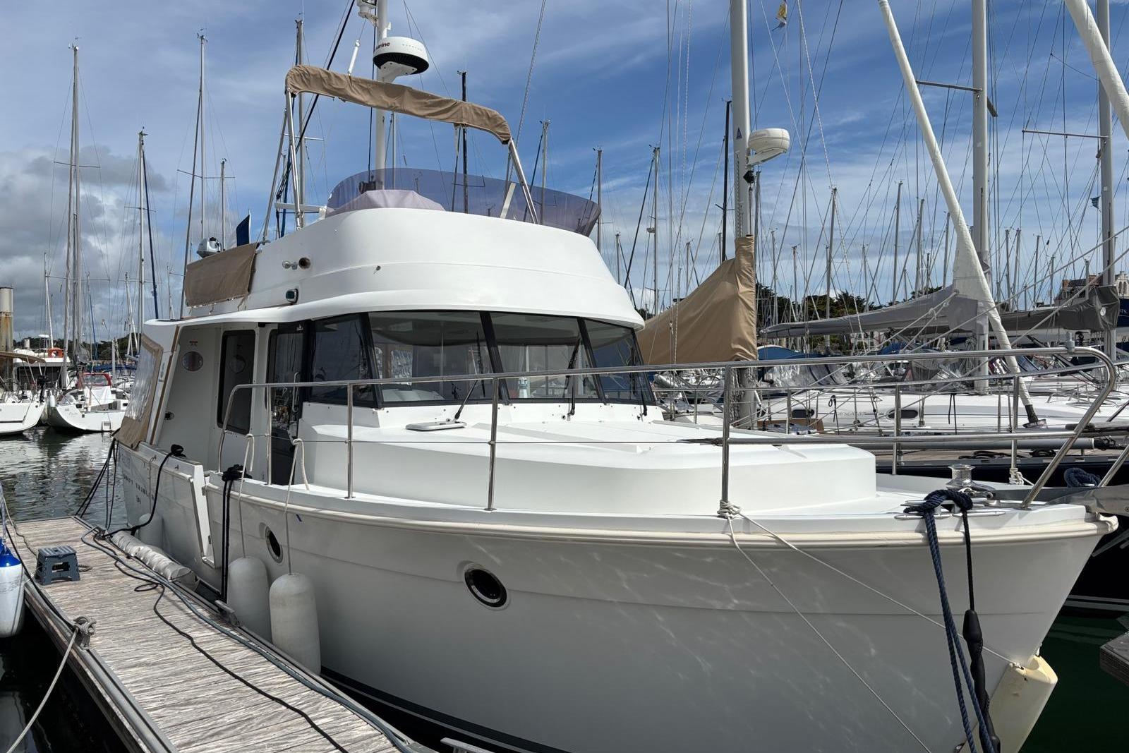 2016 Beneteau Swift Trawler 34 Fly