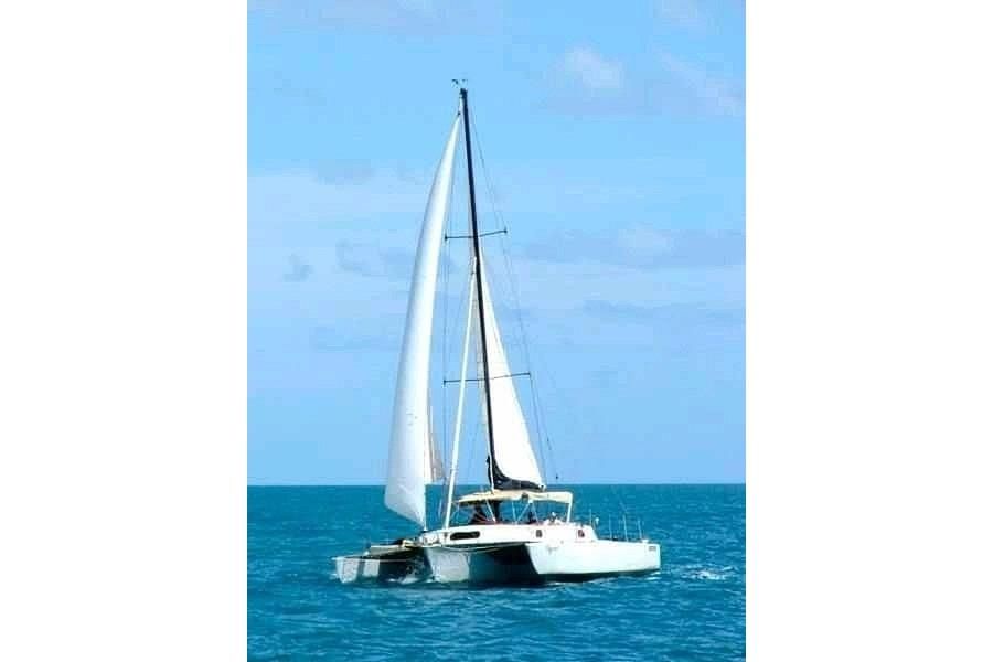 1979 Searunner 37