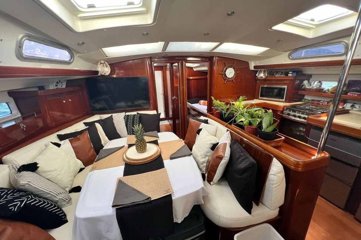2006 Beneteau Oceanis Clipper 523
