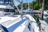 2006 Hunter 38