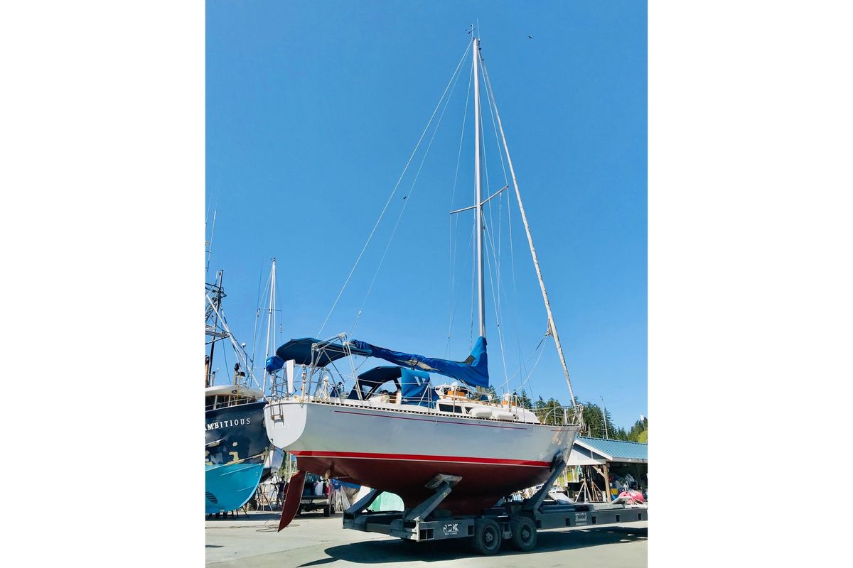 1980 Ontario Yachts 32 for sale in North Saanich, British Columbia, Canada 32 ft
