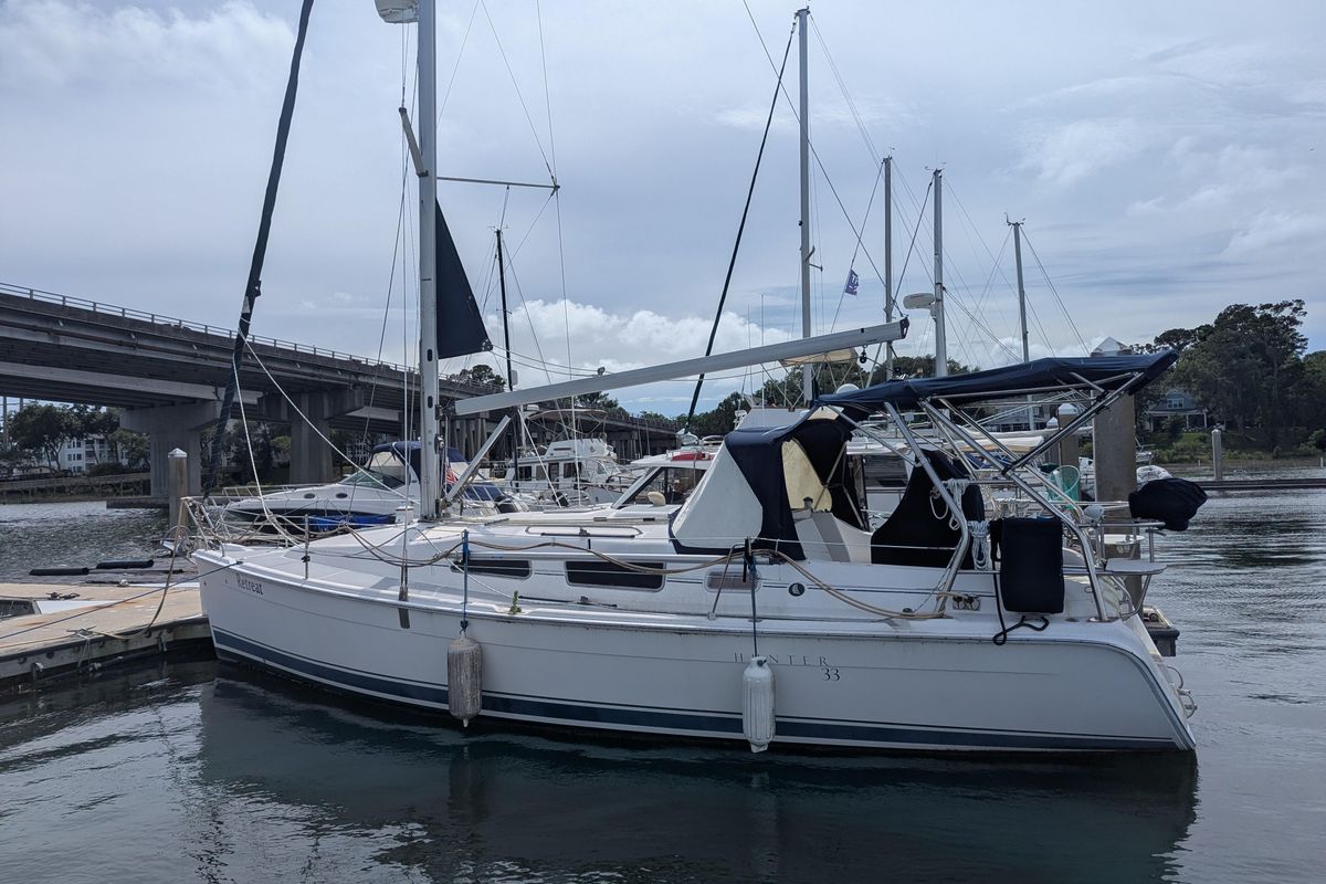 2006 Hunter 33