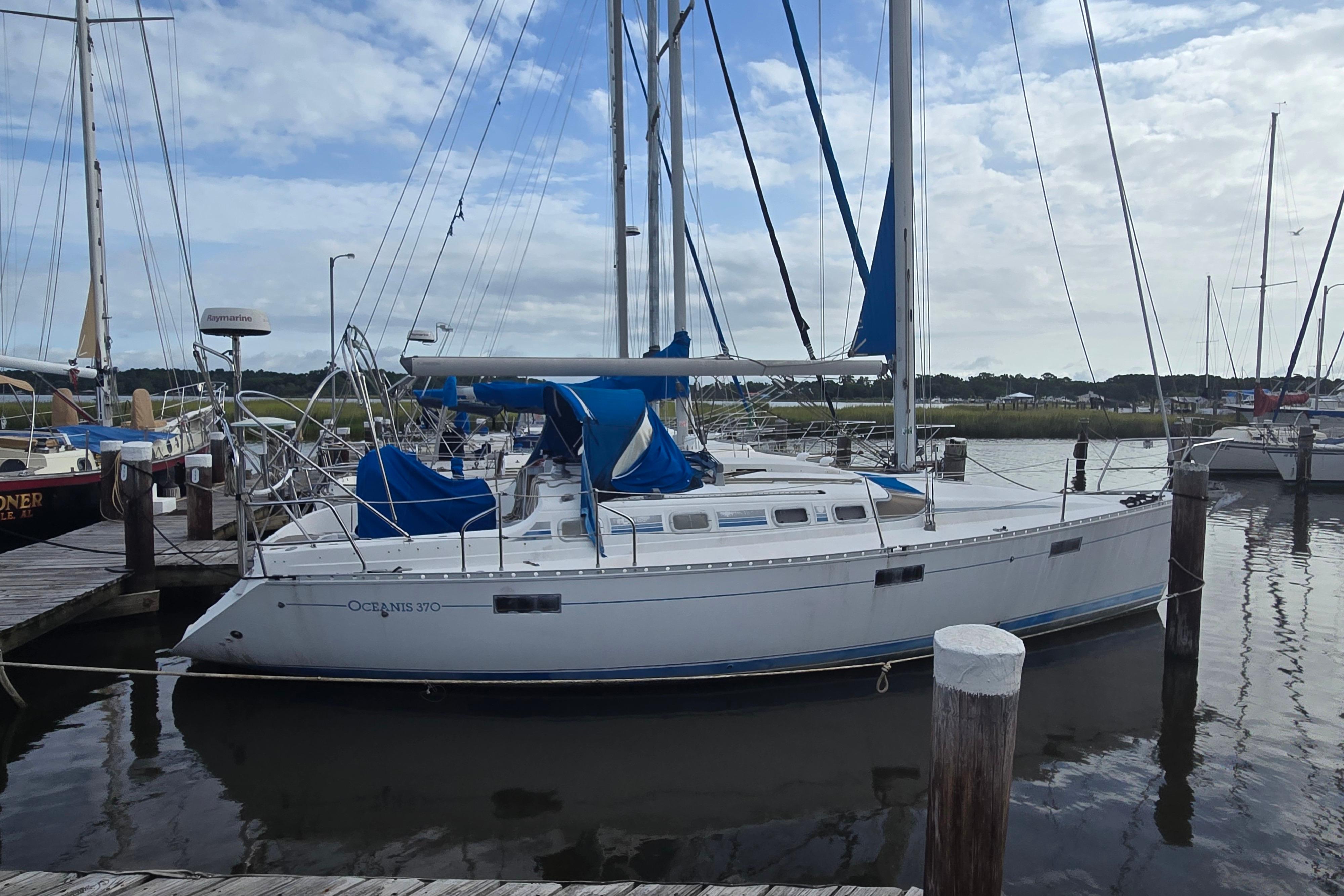 1993 Beneteau Oceanis 370 for sale in Mobile, Alabama