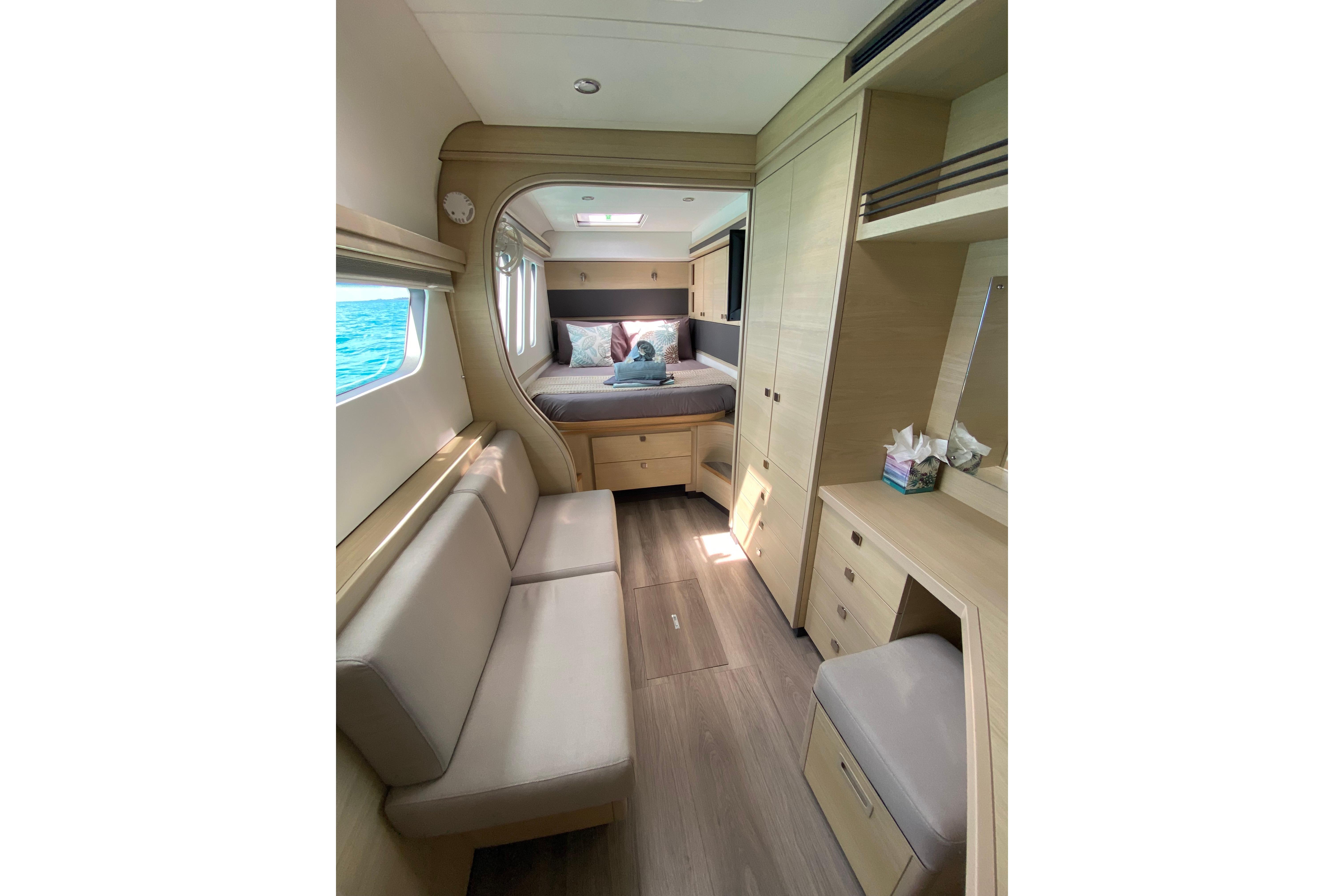 2023 Xquisite Yachts X5 PLUS
